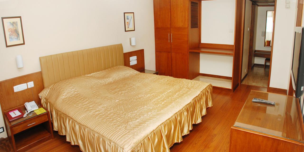 Hotel Deepa Comforts Mangalor Kültér fotó